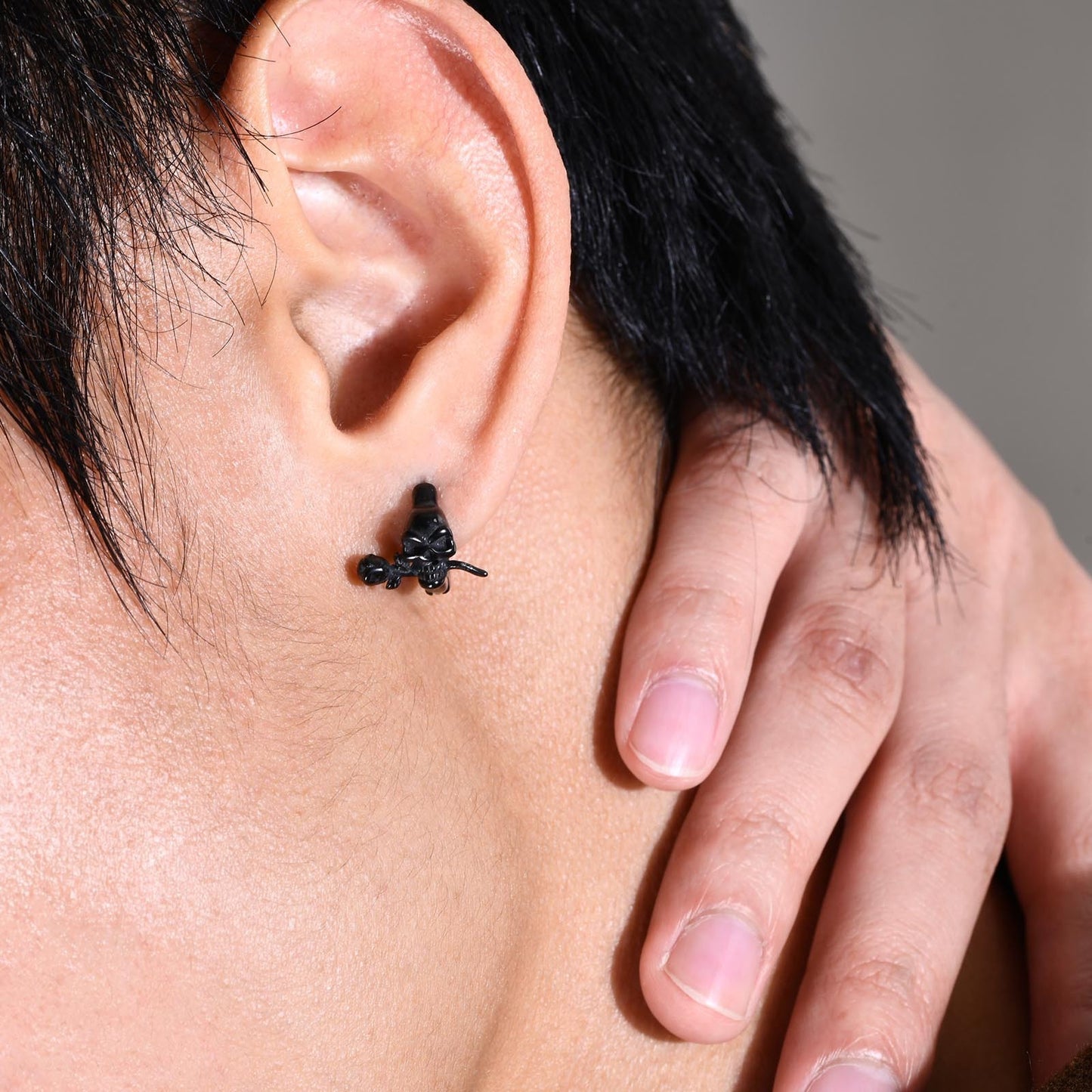 Skull & Rose Hoop Earring for Men – Gothic Stainless Steel Jewelry with Dark Elegance EH-444