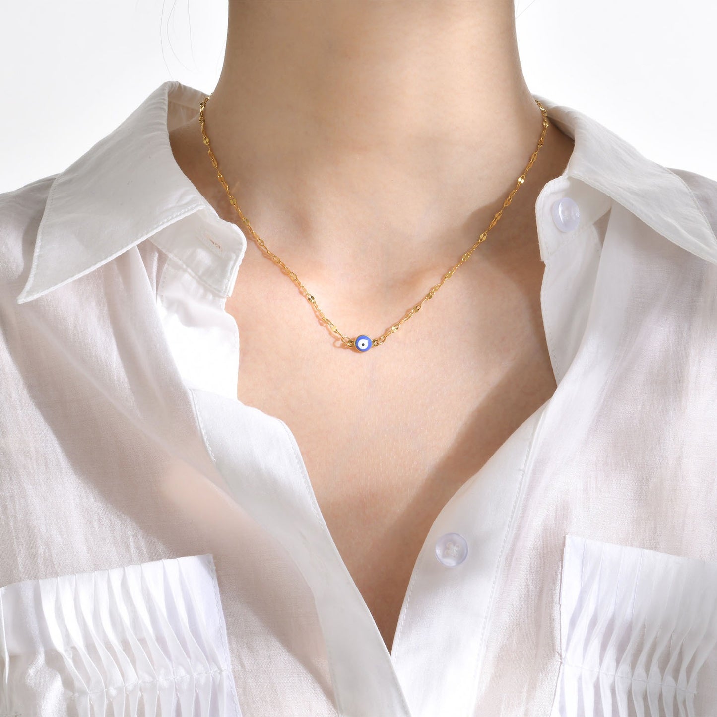 Collar de acero inoxidable Kemstone con forma de ojo malvado y labios - Cadena dorada para mujer NC-1263
