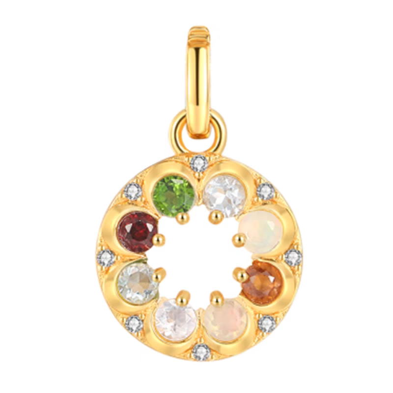 Collar "BOSOM FRD" de diseño original artesanal de Kemstone. Colgante de moneda vintage, plata de ley chapada en oro de 45 cm, con dije de luna y estrella y mensaje oculto con gema. 7 gemas, incluyendo berilo, ópalo y granate rubí.