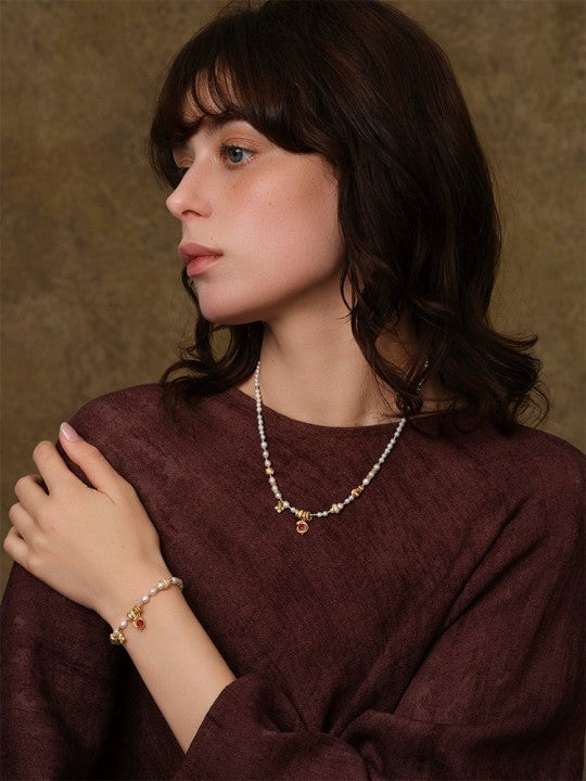 Pulsera con dije "Serpiente de la Fortuna" de Kemstone, hecha a mano • Oro vermeil de 18 quilates • Perlas naturales RSY-B609357