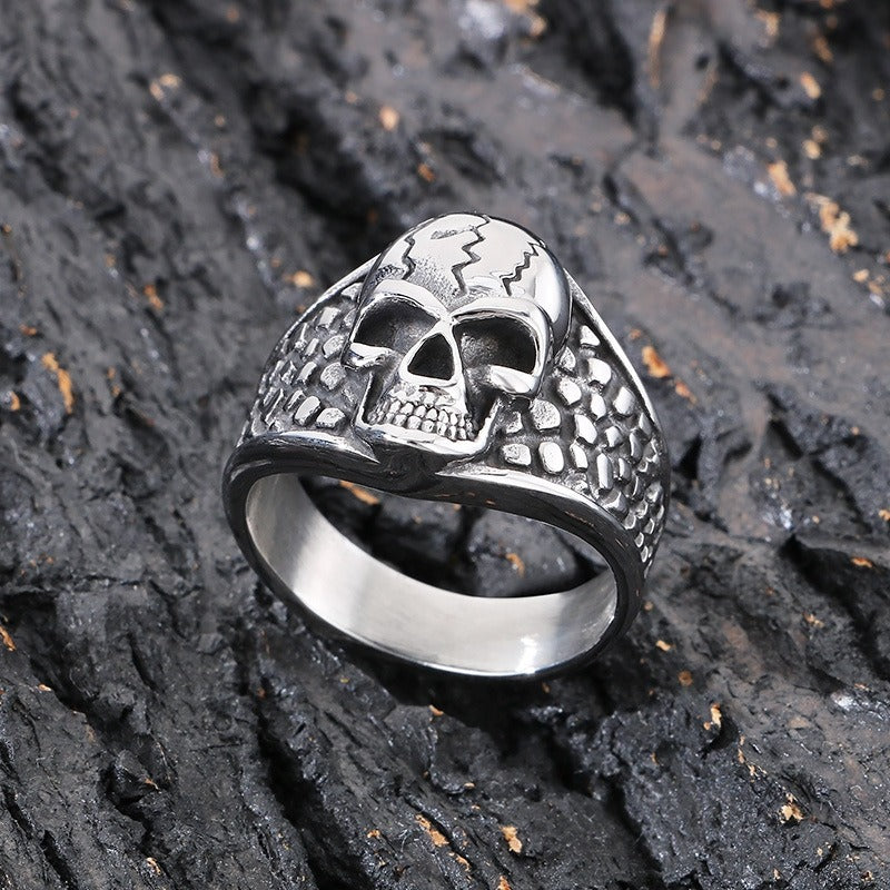 Kemstone Men’s Skull Texture Ring – Gothic Punk Stainless Steel Power Symbol KR111642-GC