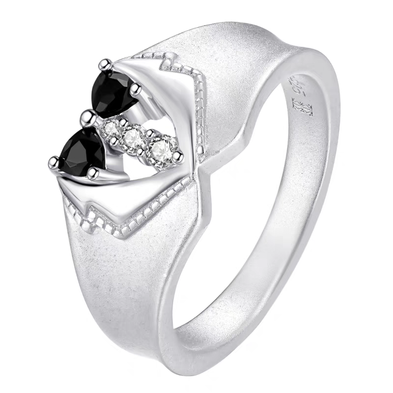 Anillo tejido ligero de diseño original artesanal de Kemstone: anillo vintage de plata y ónix negro para mujer.