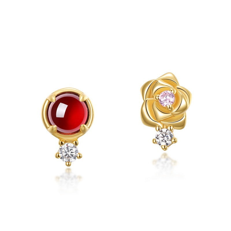 Pendientes minimalistas de rosa de granate, hechos a mano por Kemstone, con diseño original - Delicado diseño moderno de plata S925 bañado en oro