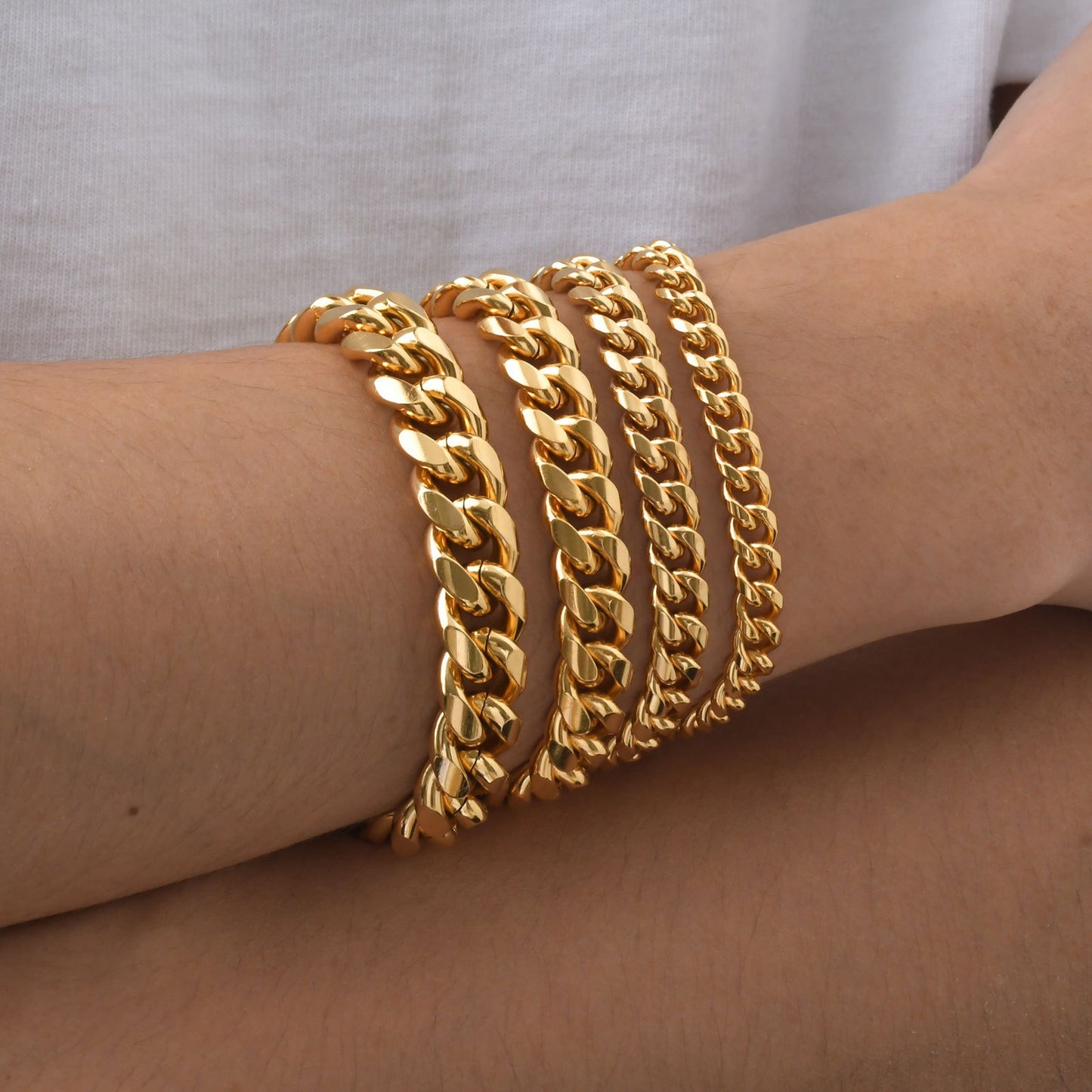 Pulsera de cadena cubana de acero inoxidable Kemstone de 12 mm de grosor - Accesorio de hip hop para hombre y mujer (tono dorado) BR-1704