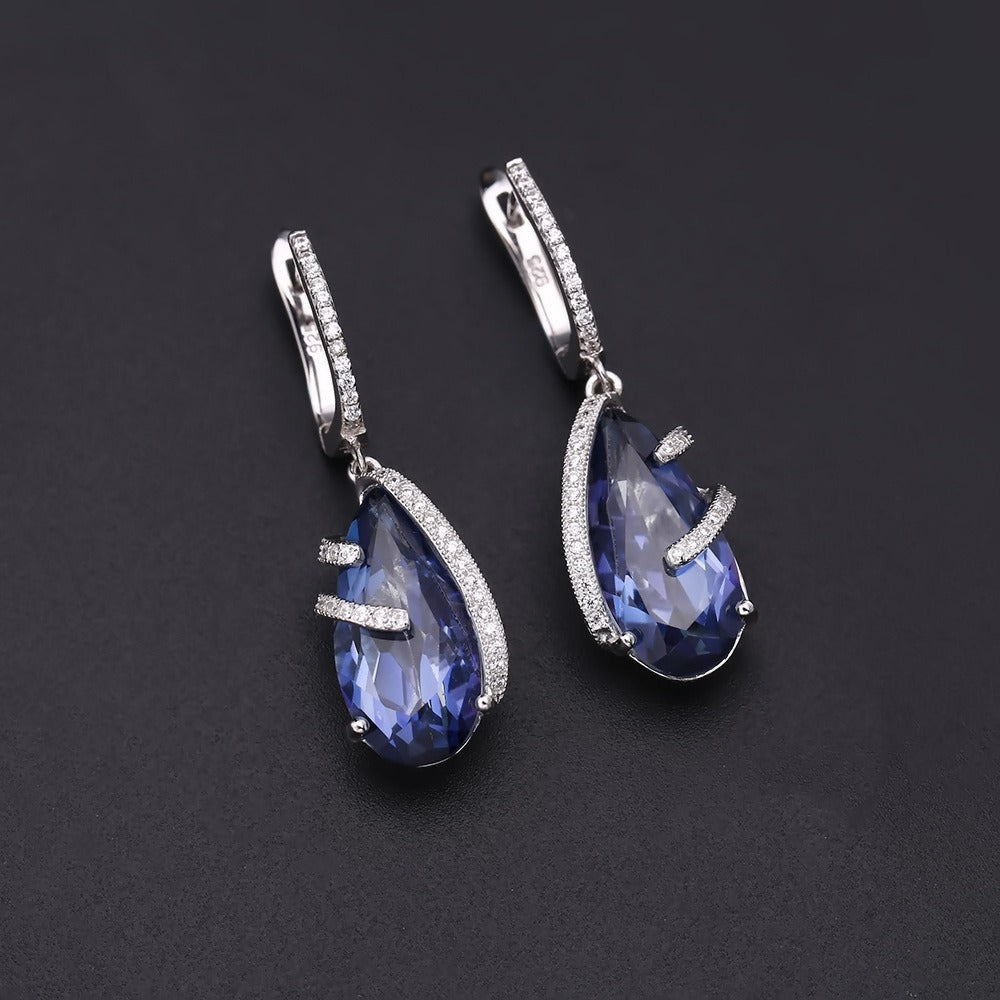 Pendientes colgantes de gota de agua de plata de ley con circonita blanca y cuarzo místico azul, diseño original artesanal de Kemstone
