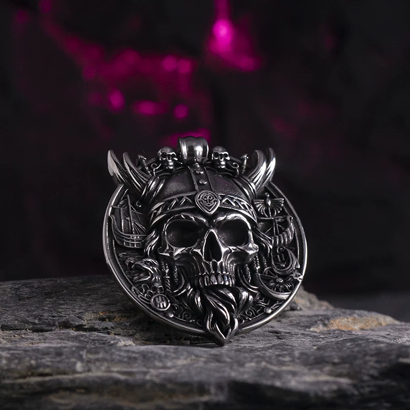 Colgante de calavera vikinga Kemstone – Collar con grabado 3D «Juramento del Pirata» | Estilo rock nórdico NWN-519425