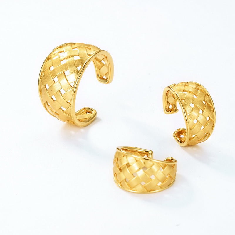 Anillo de cuadrícula vintage de diseño original artesanal de Kemstone - Anillo de mujer con banda ancha y patrón de cuadrícula hueca