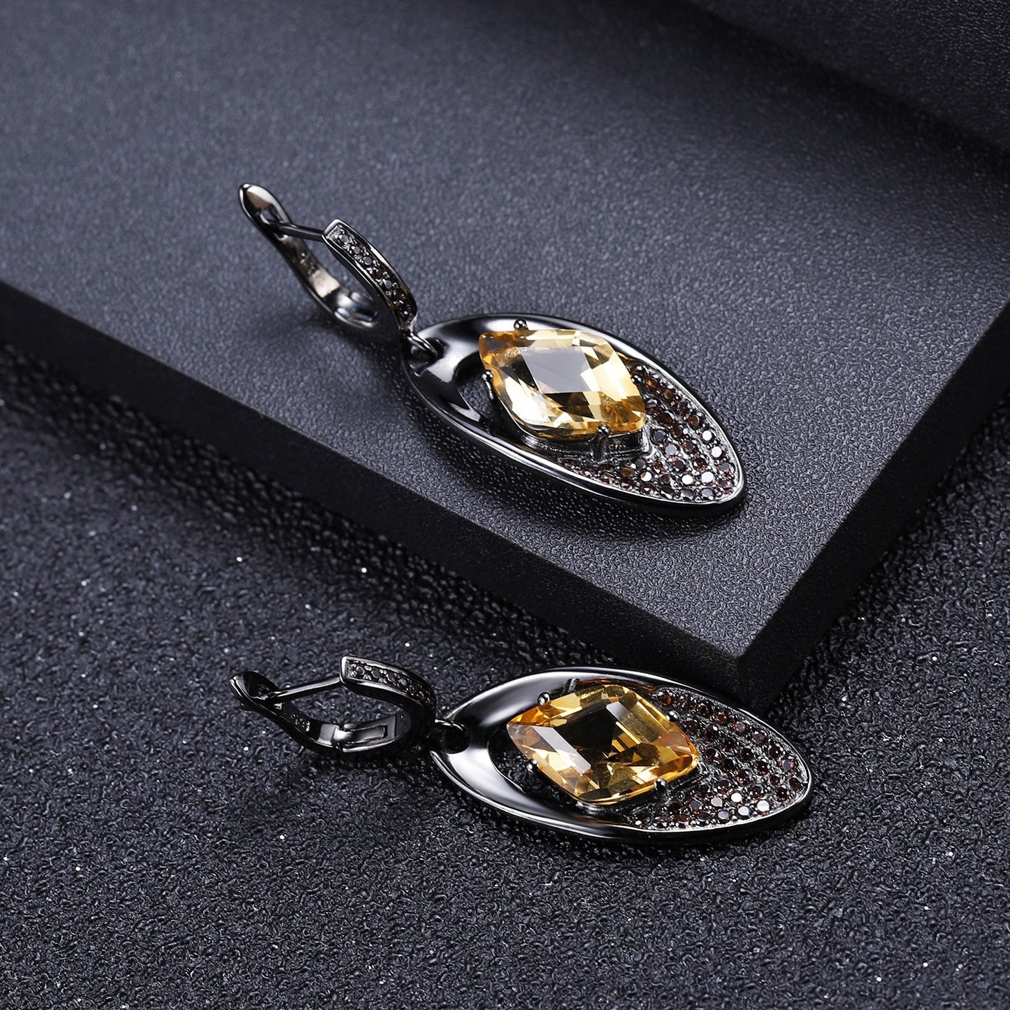 Pendientes colgantes de citrino con circonita ahumada, diseño original, hechos a mano por Kemstone en plata de ley 925.