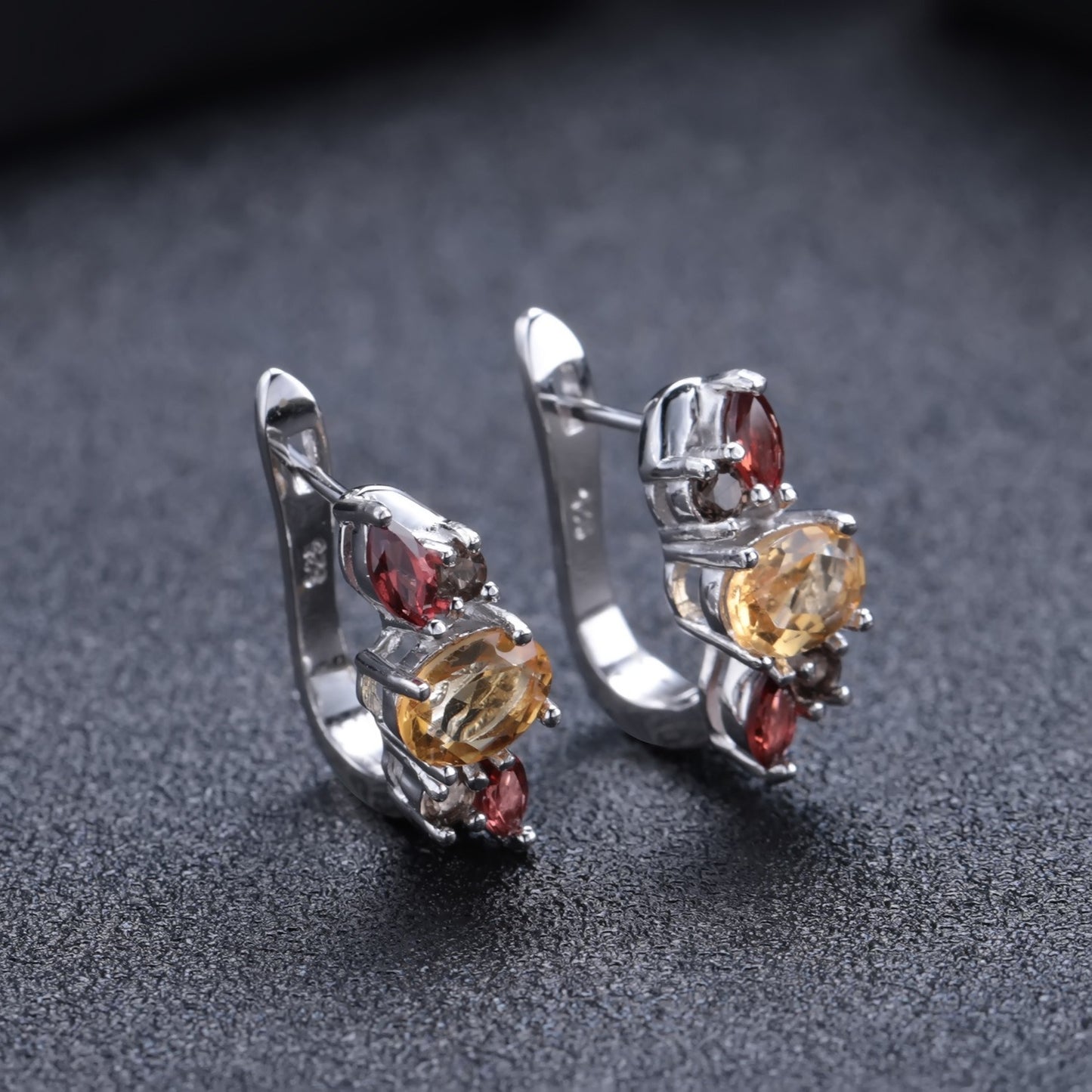 Pendientes colgantes de plata de ley con citrino y granate natural, diseño original, hechos a mano por Kemstone.