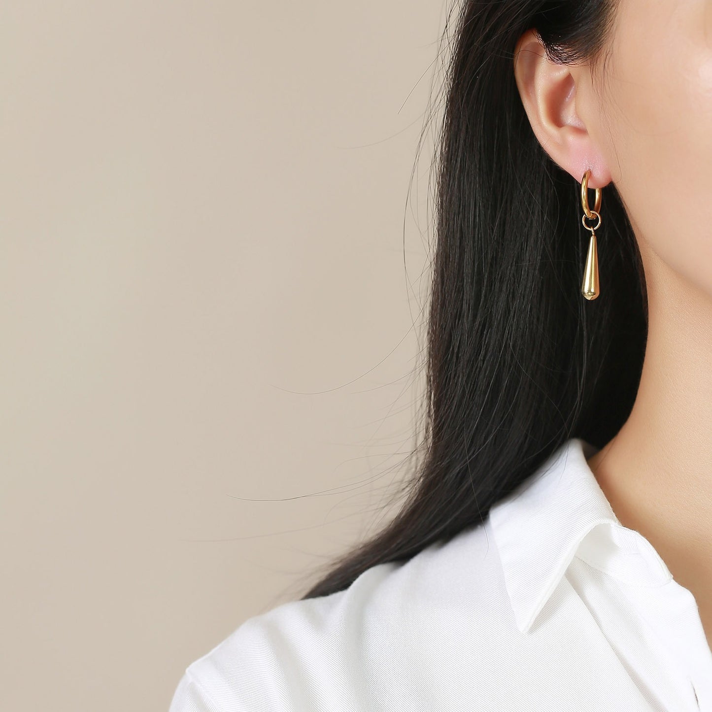 Pendientes Kemstone de acero inoxidable con forma de gota dorada - Pendientes geométricos minimalistas para mujer ED-556