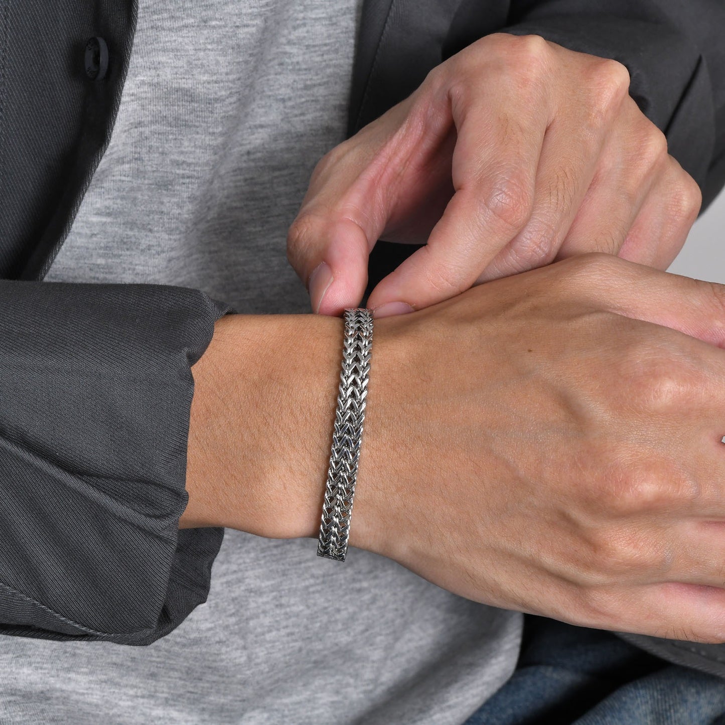 Kemstone Men’s Stainless Steel Dragon Bone Chain Bracelet – Brushed Silver BR-1733