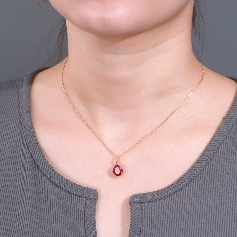 Collar de clavícula de plata de ley S925 con diseño original artesanal de Kemstone, con colgante de rubí cultivado en laboratorio color vino tinto, 45,7 cm