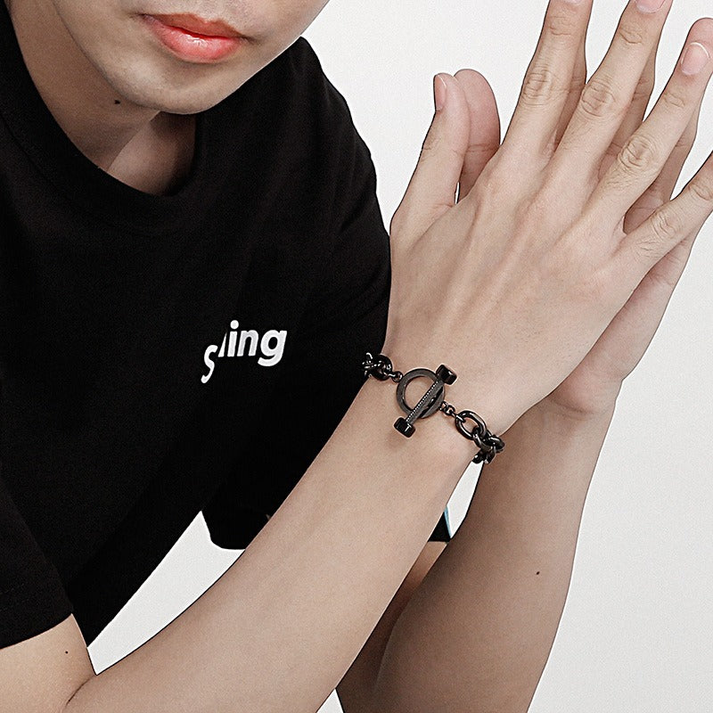 Bracciale da uomo Kemstone con bilanciere in acciaio al titanio – Forza nello stile KB94657-BD