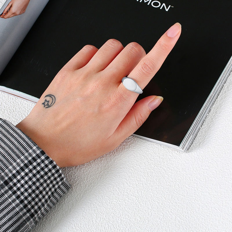 Anillo ovalado de acero inoxidable Kemstone - Joyería minimalista apilable de graduación para mujer RC-471