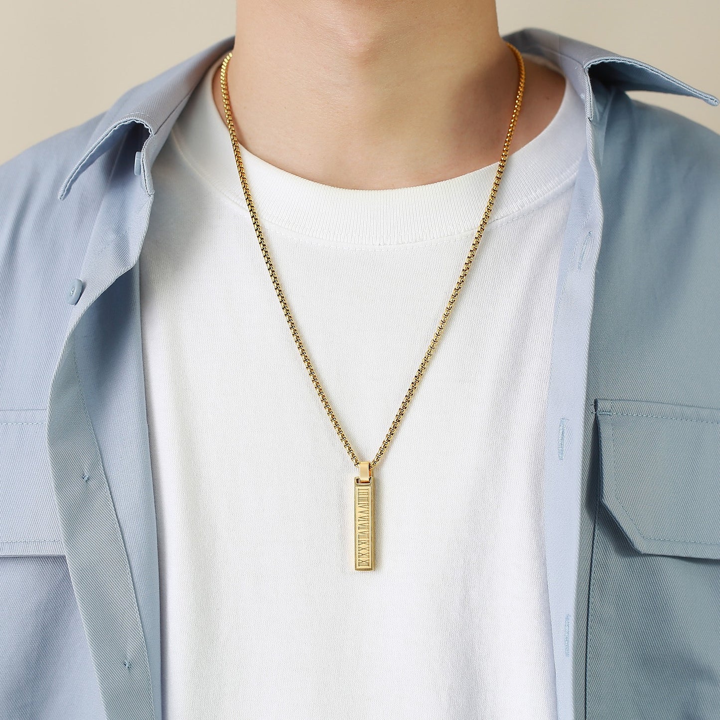 Collar con colgante de barra con números romanos Kemstone - Collar geométrico minimalista de acero inoxidable para hombre PN-1490