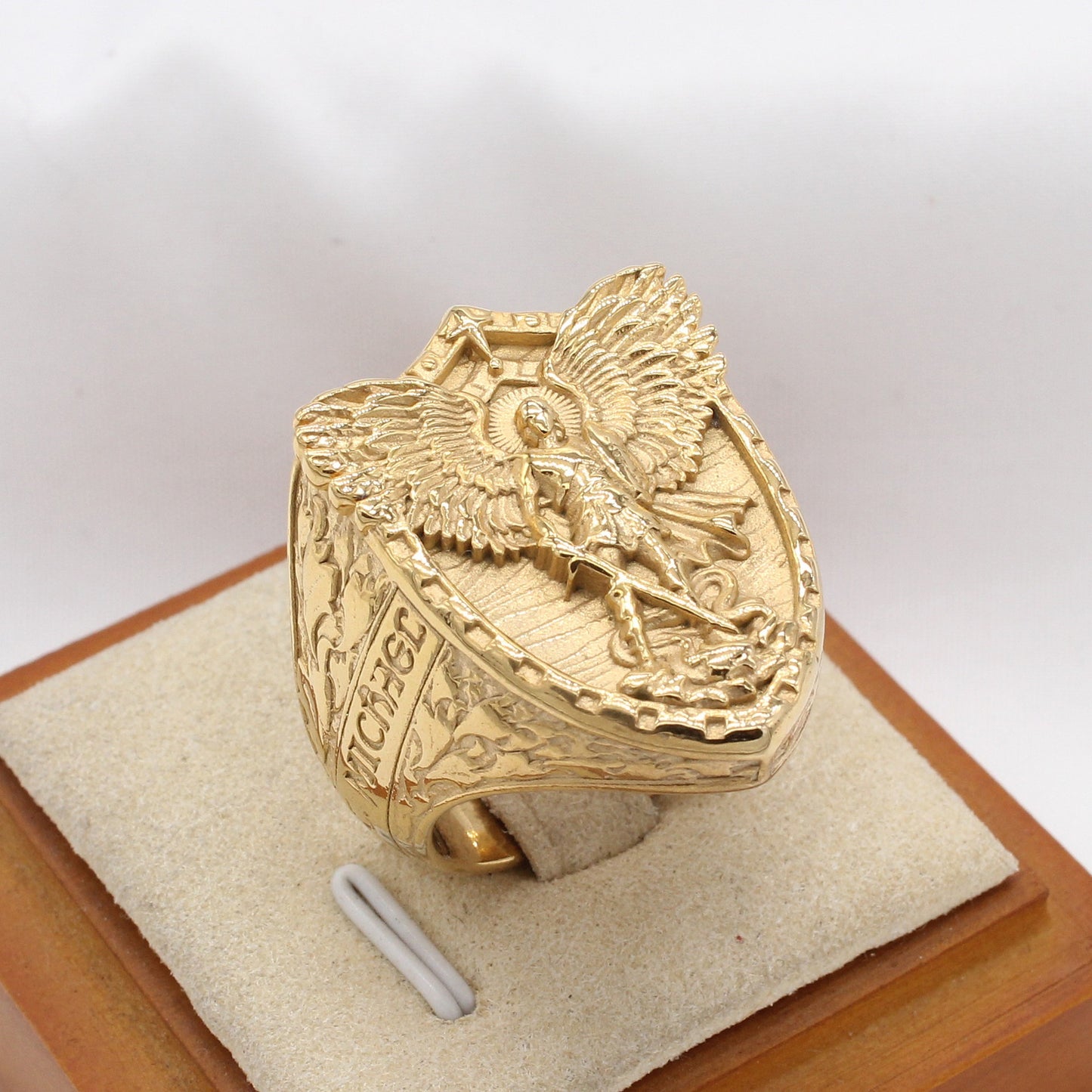 Kemstone Men’s Titanium Steel Angel Wing Ring – Vintage Gold Statement Jewelry A17-R1901