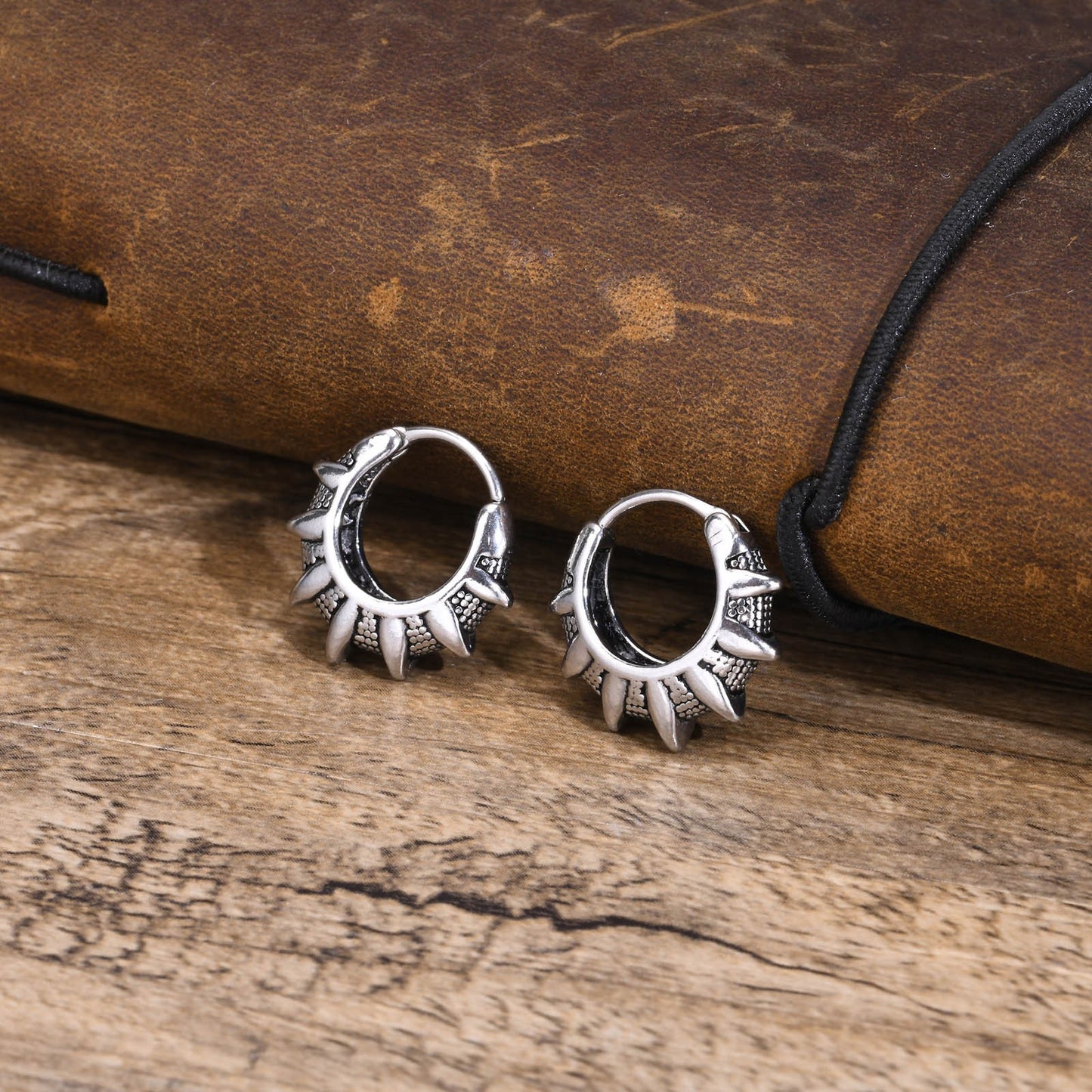 Kemstone Men’s Stainless Steel U-Shaped Hoop Earrings – Vintage Gothic Punk EH-605