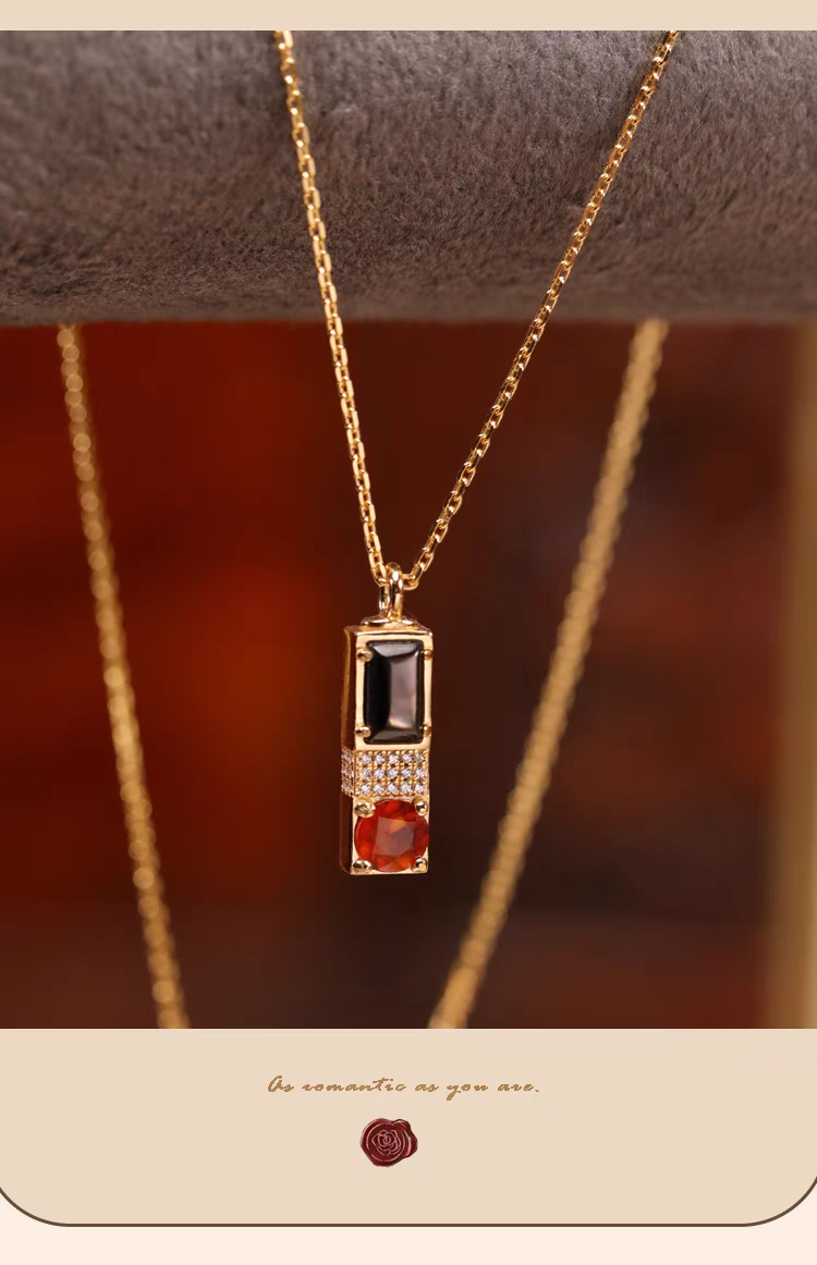 Collar artesanal original de Kemstone con granate y concha negra al atardecer: gargantilla romántica de plata de ley con circonitas cúbicas.