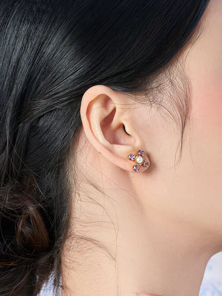 Pendientes Kemstone de diseño original, hechos a mano, con trébol de cuatro hojas, amatista y perla - Elegantes pendientes florales en plata 925