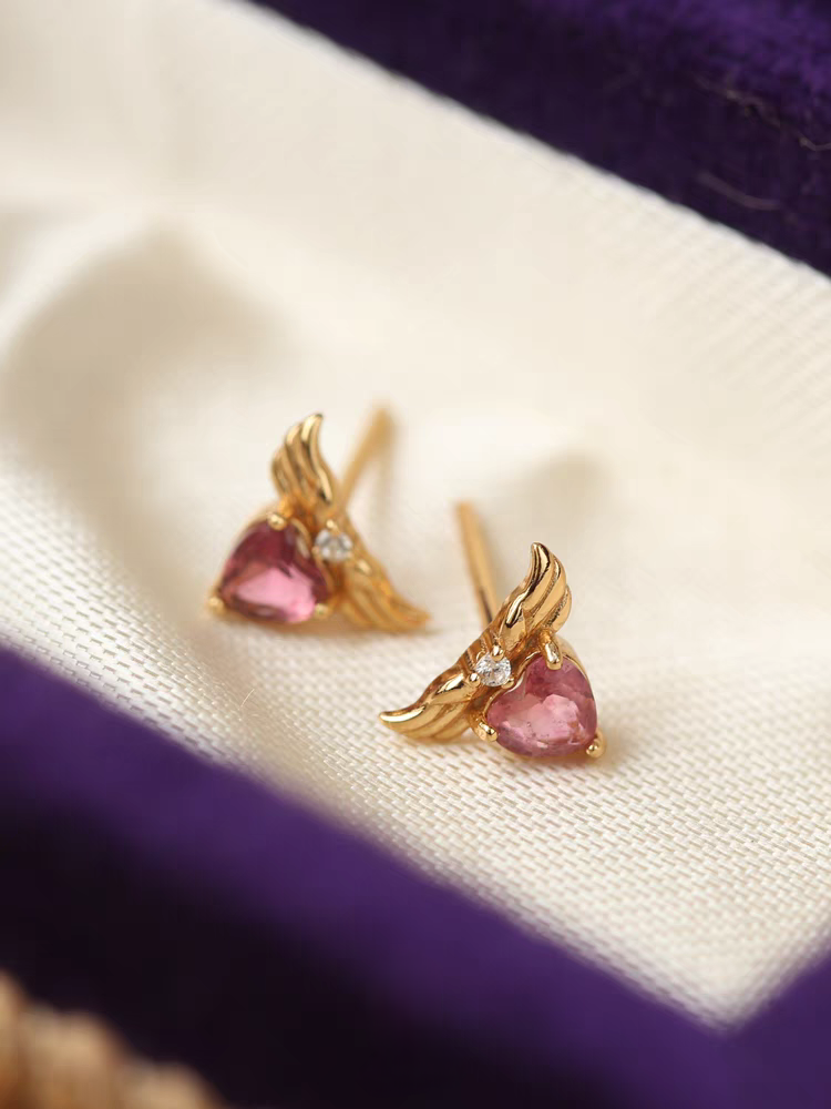 Orecchini a bottone a forma di cuore con ali stellari e tormalina rosa, realizzati a mano da Kemstone, originali - Mini orecchini a forma di cuore alato in argento 925