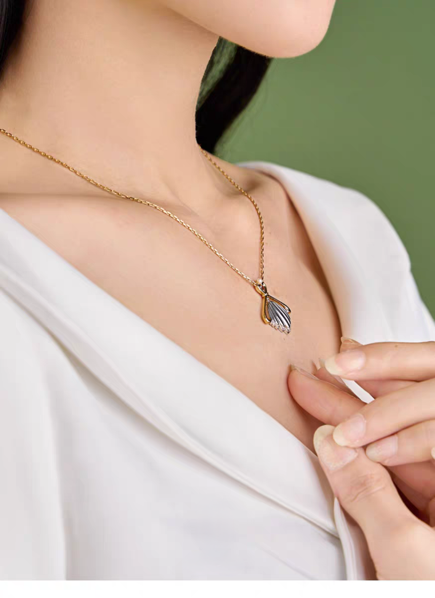 Kemstone Vintage Pearl Necklace – Gold-Plated 925 Sterling Silver Ballroom Gown Pendant with CZ Accents