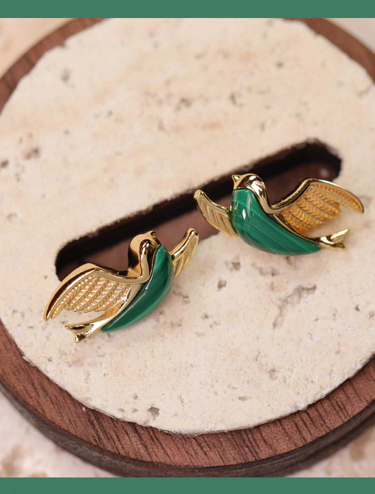 Kemstone Emerald Bird Earrings – 925 Sterling Silver, Natural Malachite Studs, Symbol of Freedom & Renewal