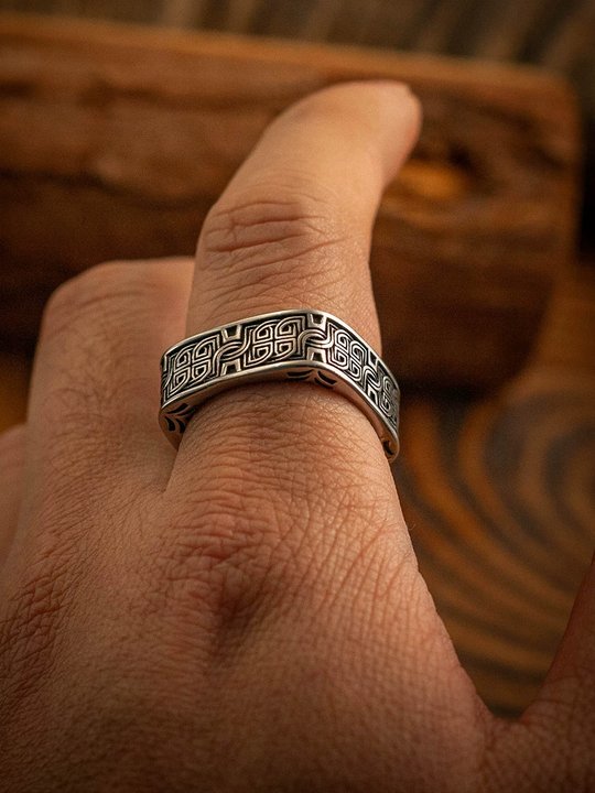 Anillo Kemstone vintage de acero inoxidable con nudo celta cuadrado para hombre – Diseño nórdico NW-A035