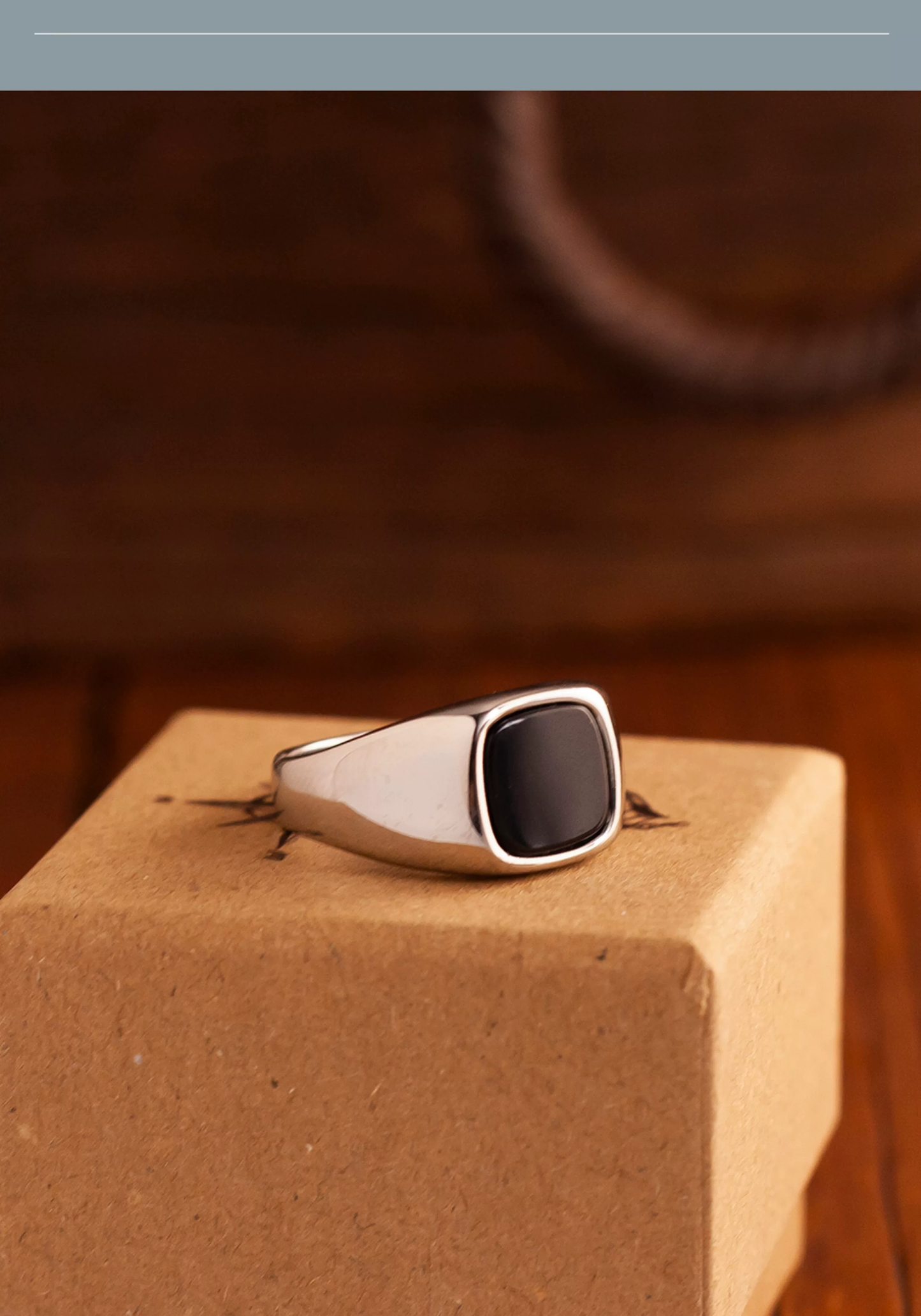 Kemstone Urban Gentleman Ring – Minimalist Titanium Steel Men’s Jewelry with Black Square Stone NW-R051439