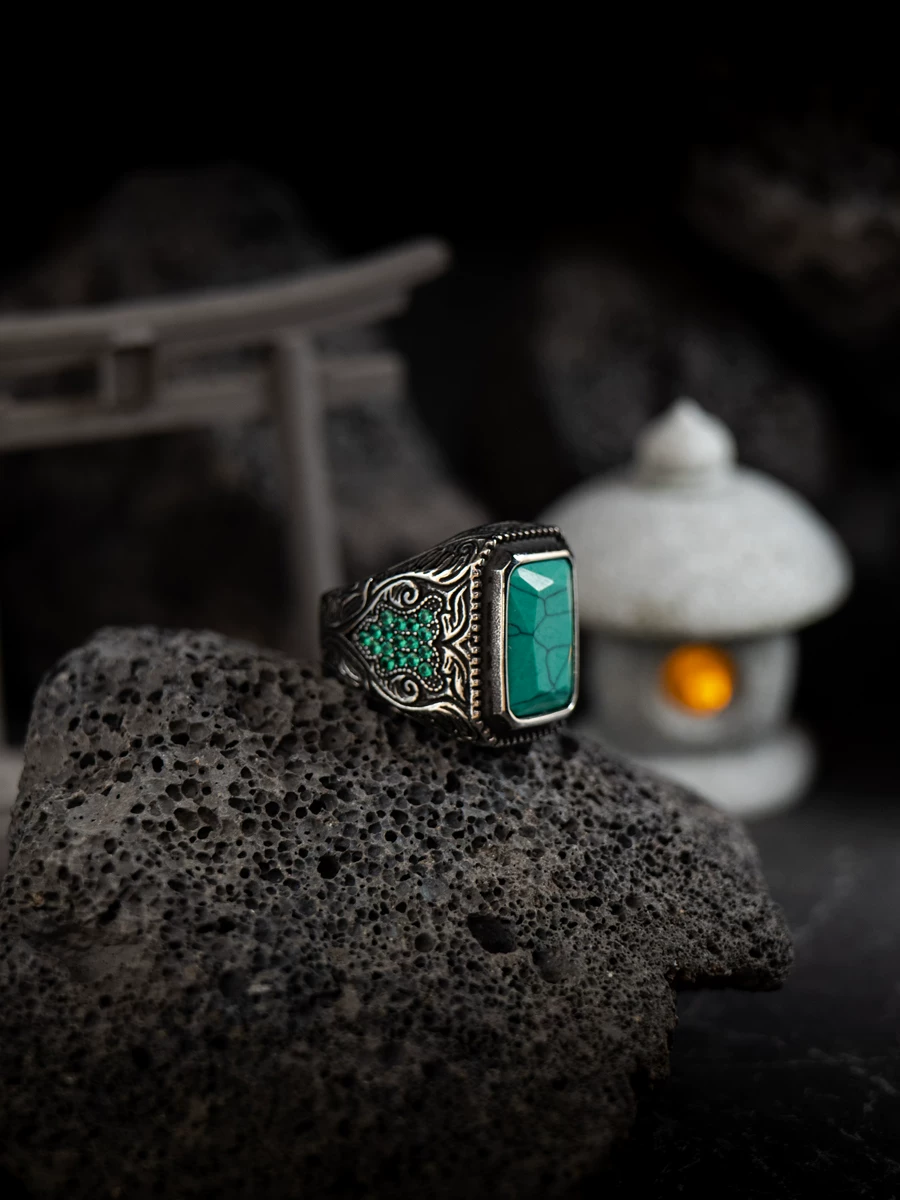 Kemstone Emerald Valor Titanium Steel Men’s Ring – Medieval Green Stone with Zirconia Accents