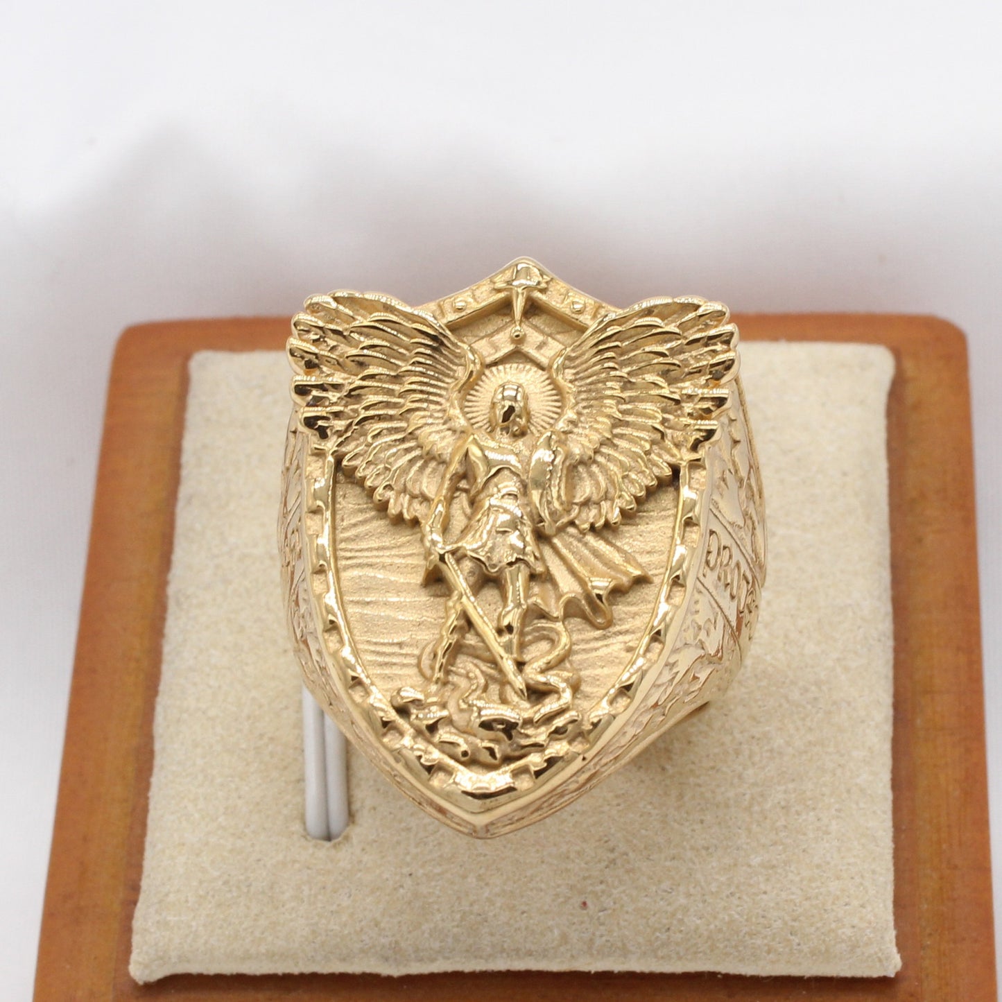 Kemstone Men’s Titanium Steel Angel Wing Ring – Vintage Gold Statement Jewelry A17-R1901