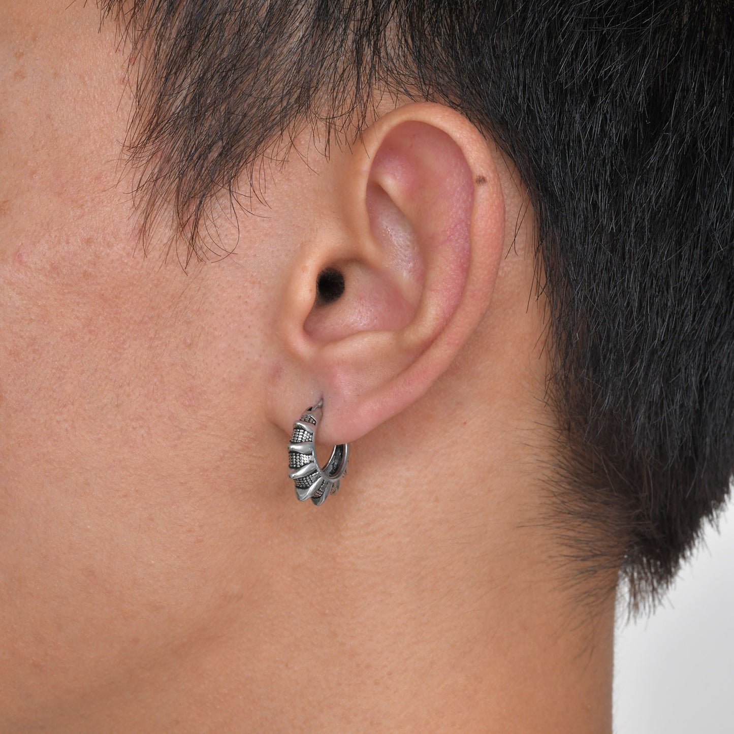 Kemstone Men’s Stainless Steel U-Shaped Hoop Earrings – Vintage Gothic Punk EH-605