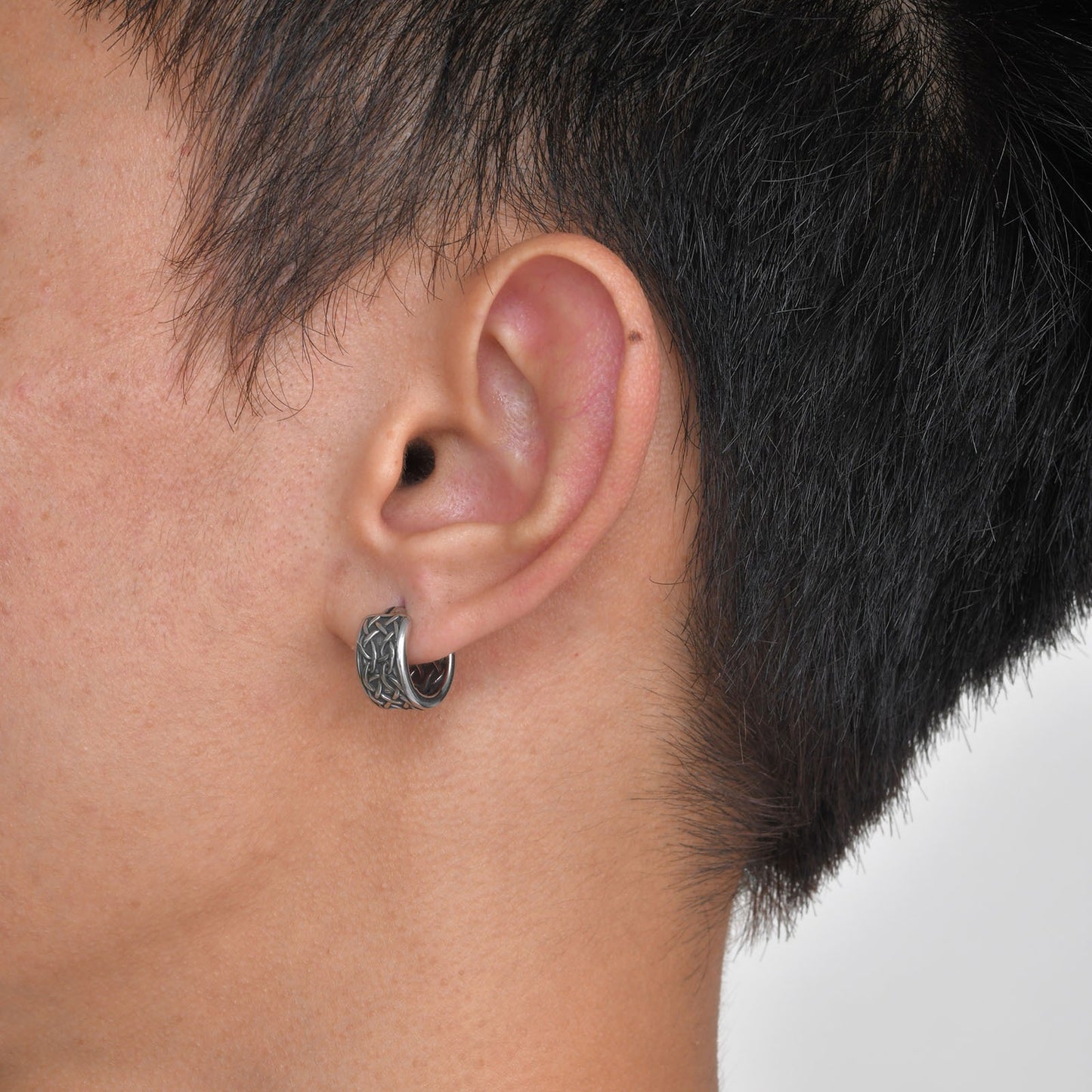 Kemstone Men’s Stainless Steel U-Shaped Hoop Earrings – Vintage Gothic Punk EH-605