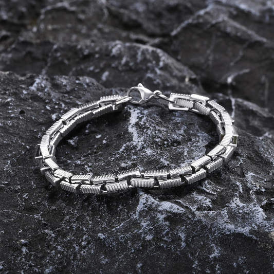 How to Choose a Durable Men’s Bracelet That Won’t Tarnish (Complete Guide)