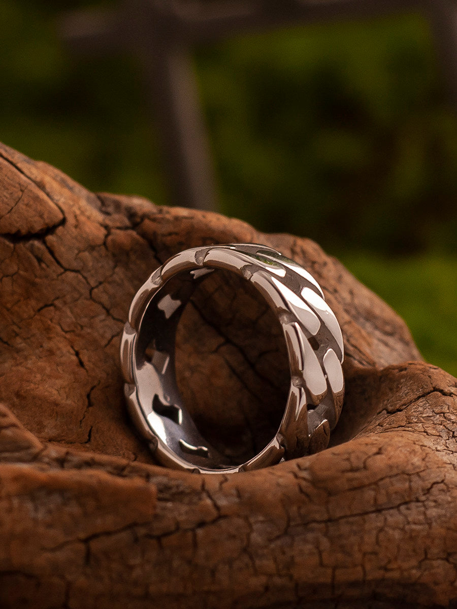 Best Simple Rings for Men: Minimalist Styles for Everyday Wear (2026 Guide)