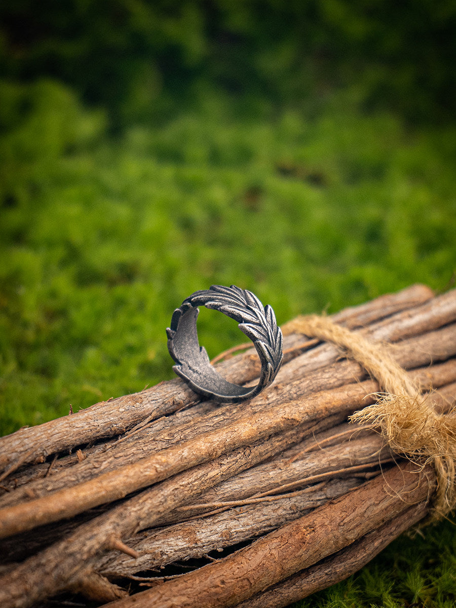 Rings That Symbolize Growth — Why Some Jewelry Means More Than It Shows