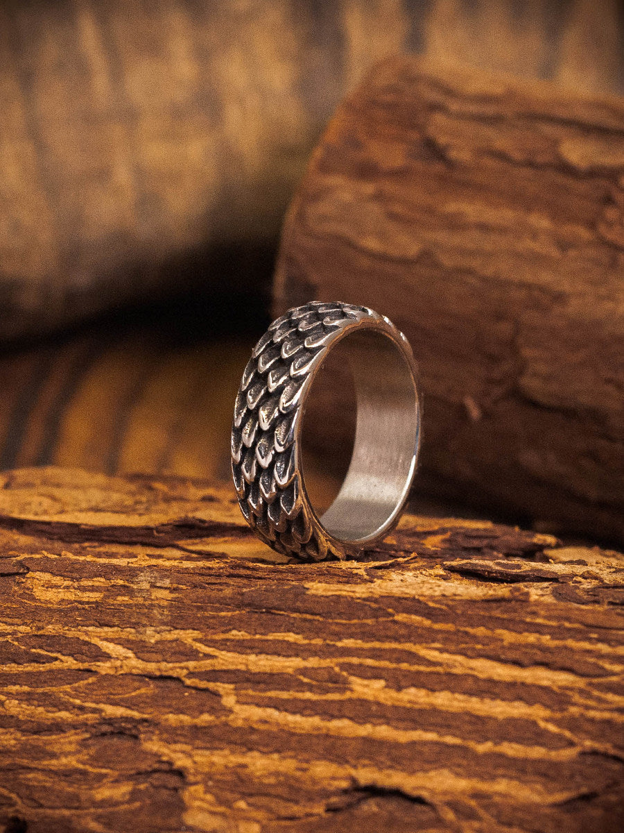 Dragon Scale Ring for Men: A Unique Alternative to Plain Bands