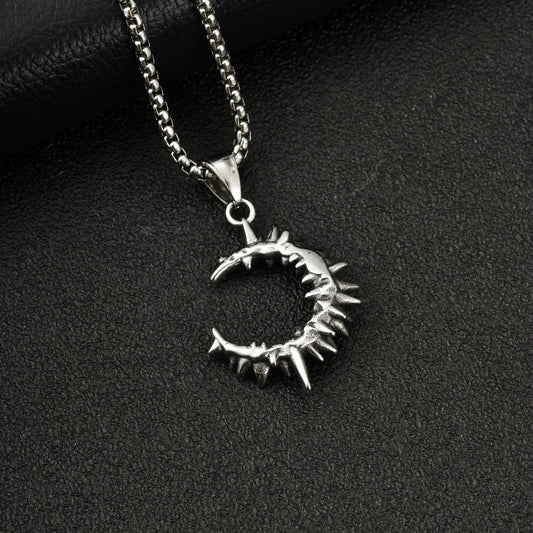 Streetwear Jewelry vs Minimalist Jewelry: Which Style Fits You?
