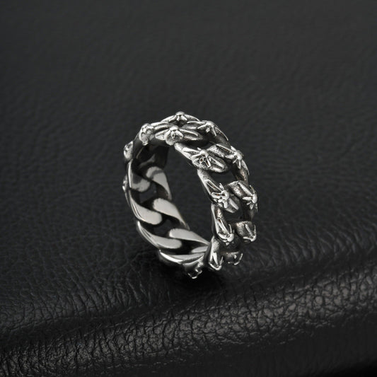Why Are Chain Rings a Timeless Trend in Men's Jewelry? Meaning, Style & How to Wear Them