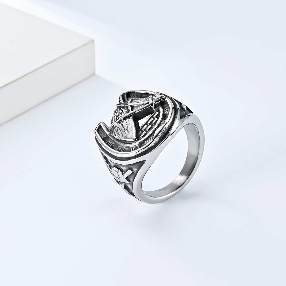 Kemstone Men’s Stainless Steel Horse Head Horseshoe Ring – Vintage K-R752