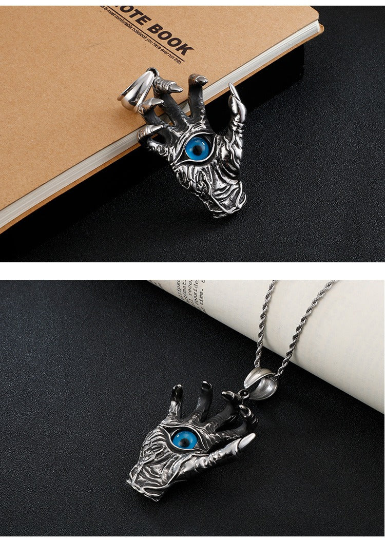 Collana con ciondolo in acciaio al titanio Kemstone Vintage con mano malvagia e occhio blu - Design audace con artiglio di drago per tutti i giorni KP80274