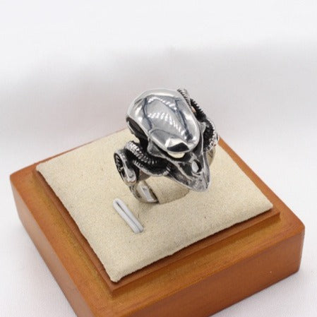 Kemstone Titanium Steel Alien Skull Ring for Men – Sculpted Head Gothic Sci Fi Style R1763