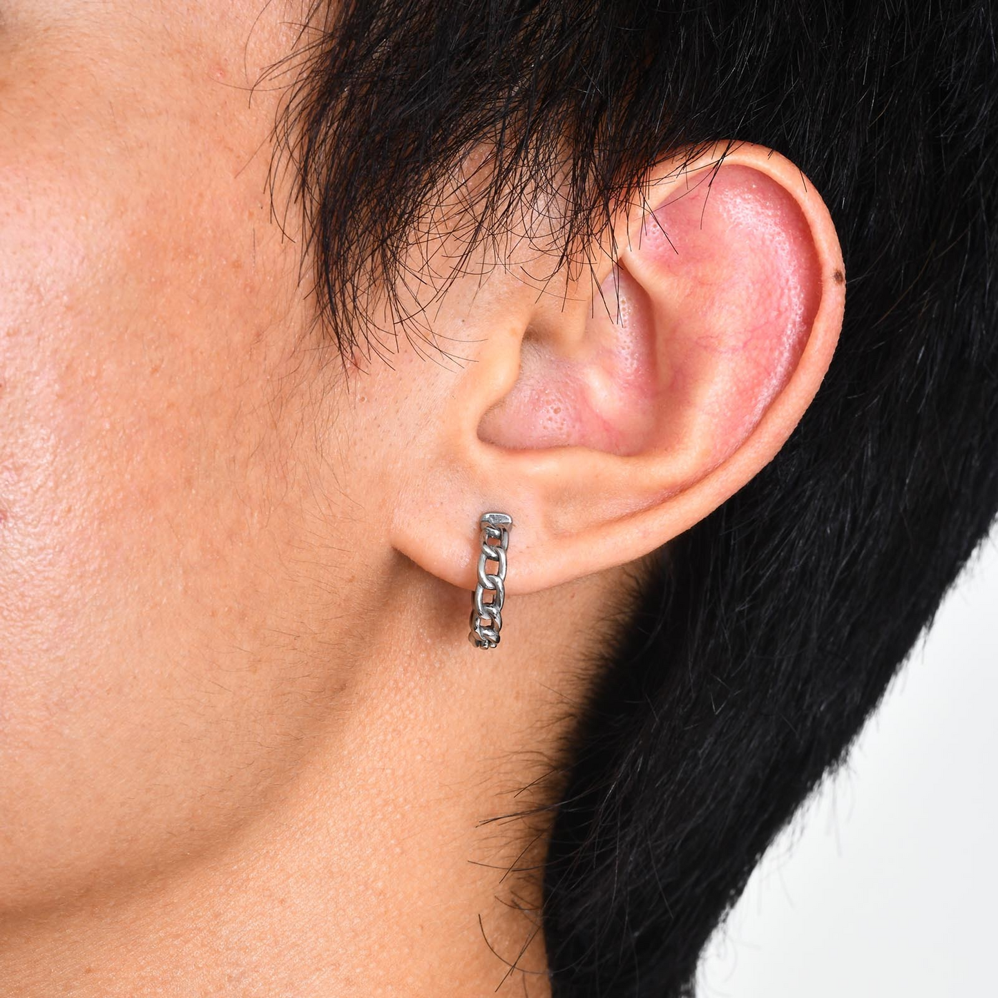 Kemstone Men’s Stainless Steel Chain Hoop Earring – Silver Black EH-302