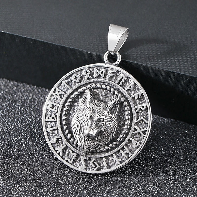 Collar de acero de titanio envejecido con diseño de doble cara de runas vikingas de Kemstone, con diseño de rey lobo y pico de águila, para hombre, con un toque retro de elegancia robusta KP116179-MZOZ