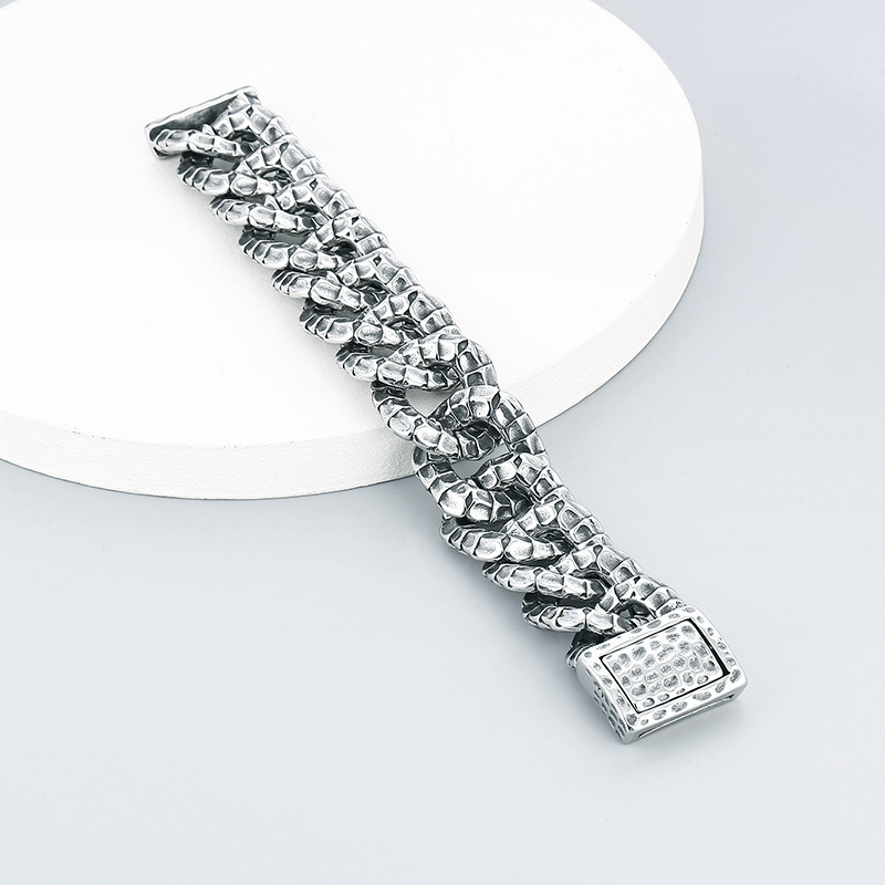 Kemstone Snake Chain Bracelet for Men Titanium Steel Snake Scale Link Design KB165138-KJX