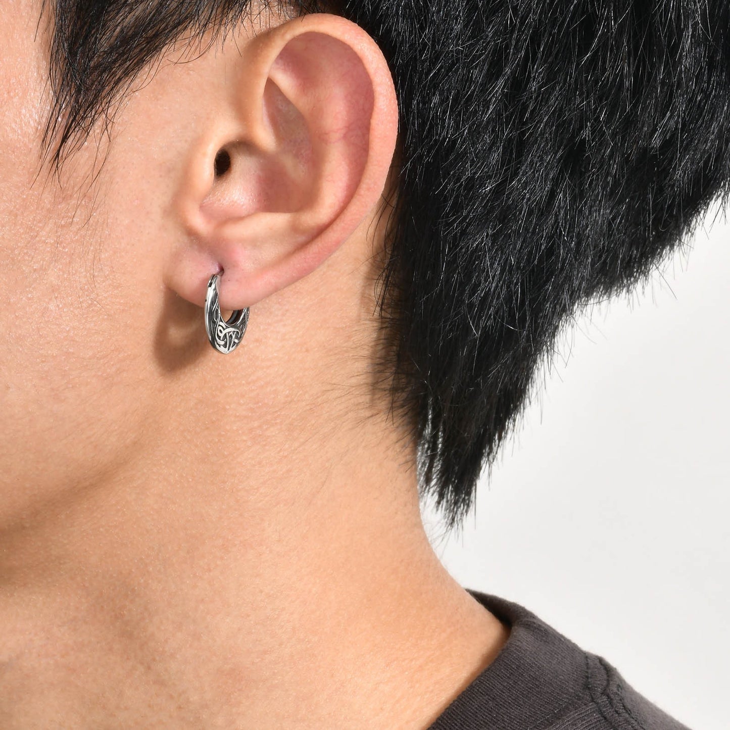 Kemstone Stainless Steel Hoop Earrings – Silver Gothic Punk Huggie Jewelry for Men EH-48