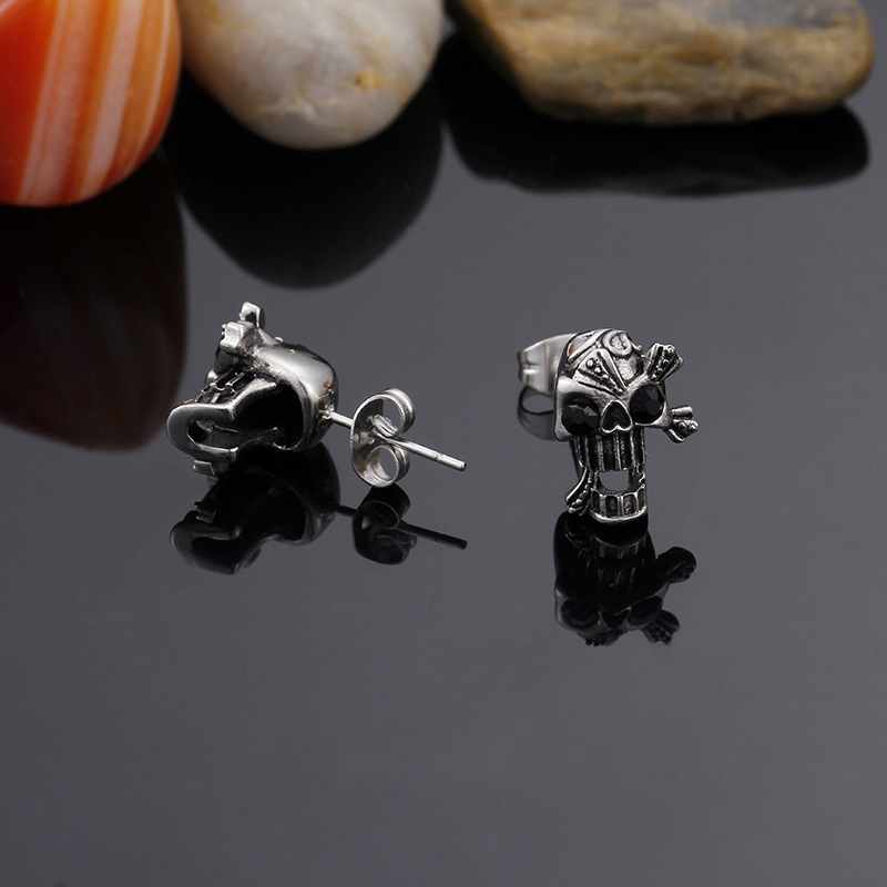 Kemstone Titanium Steel Skull Stud Earrings with Cubic Zirconia Eyes for Men KE71194