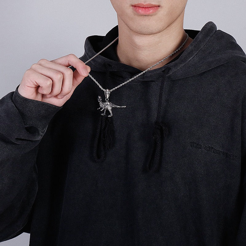 Collar con colgante de acero de titanio y calavera de dinosaurio vintage Kemstone: joyería masculina con temática animal audaz para el día a día KP55864-BD