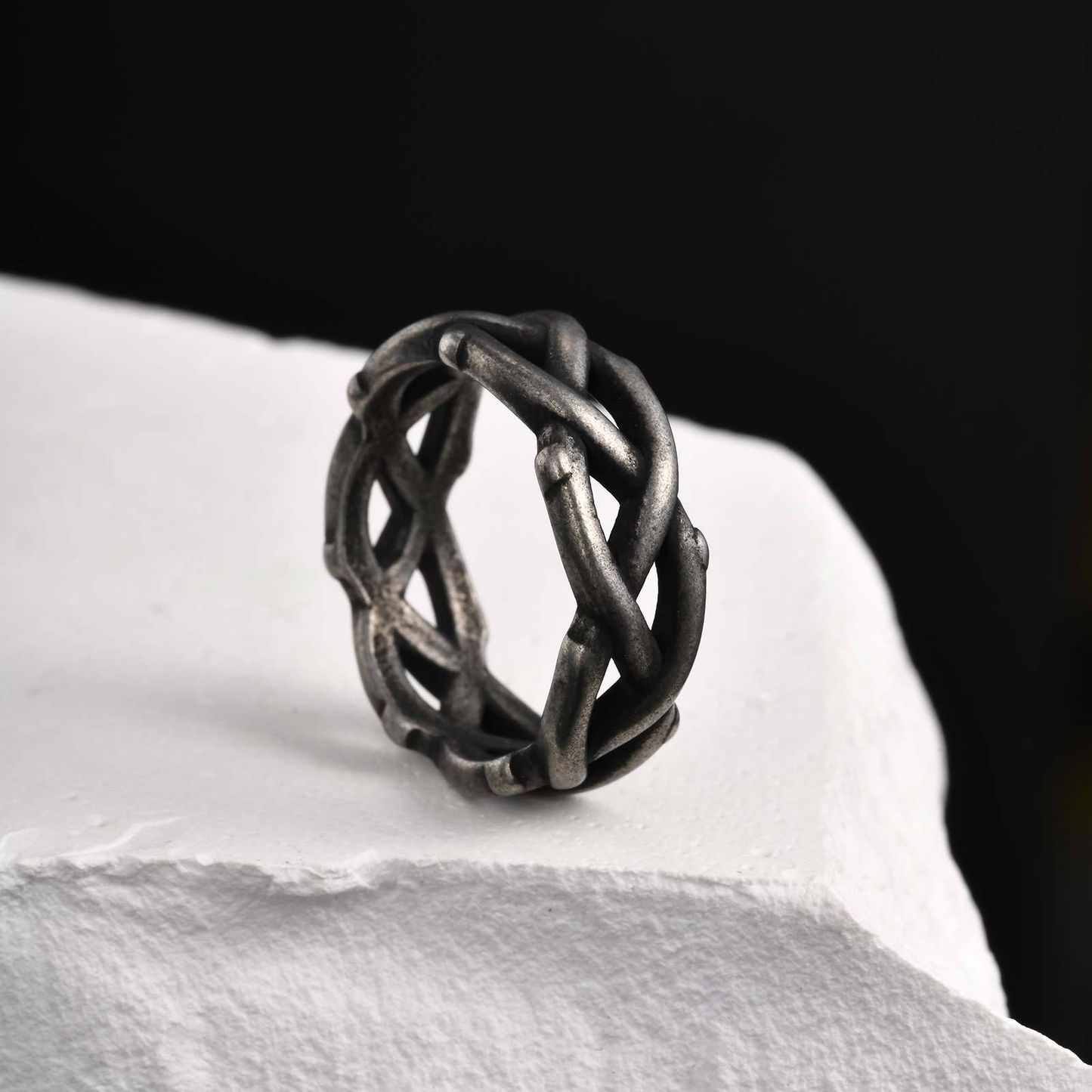 Kemstone Stainless Steel Vine Ring for Men – Thorn Openwork RC-638