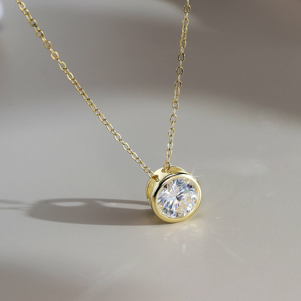 Kemstone Round Bezel Set Moissanite Pendant Necklace – 925 Sterling Silver MON11