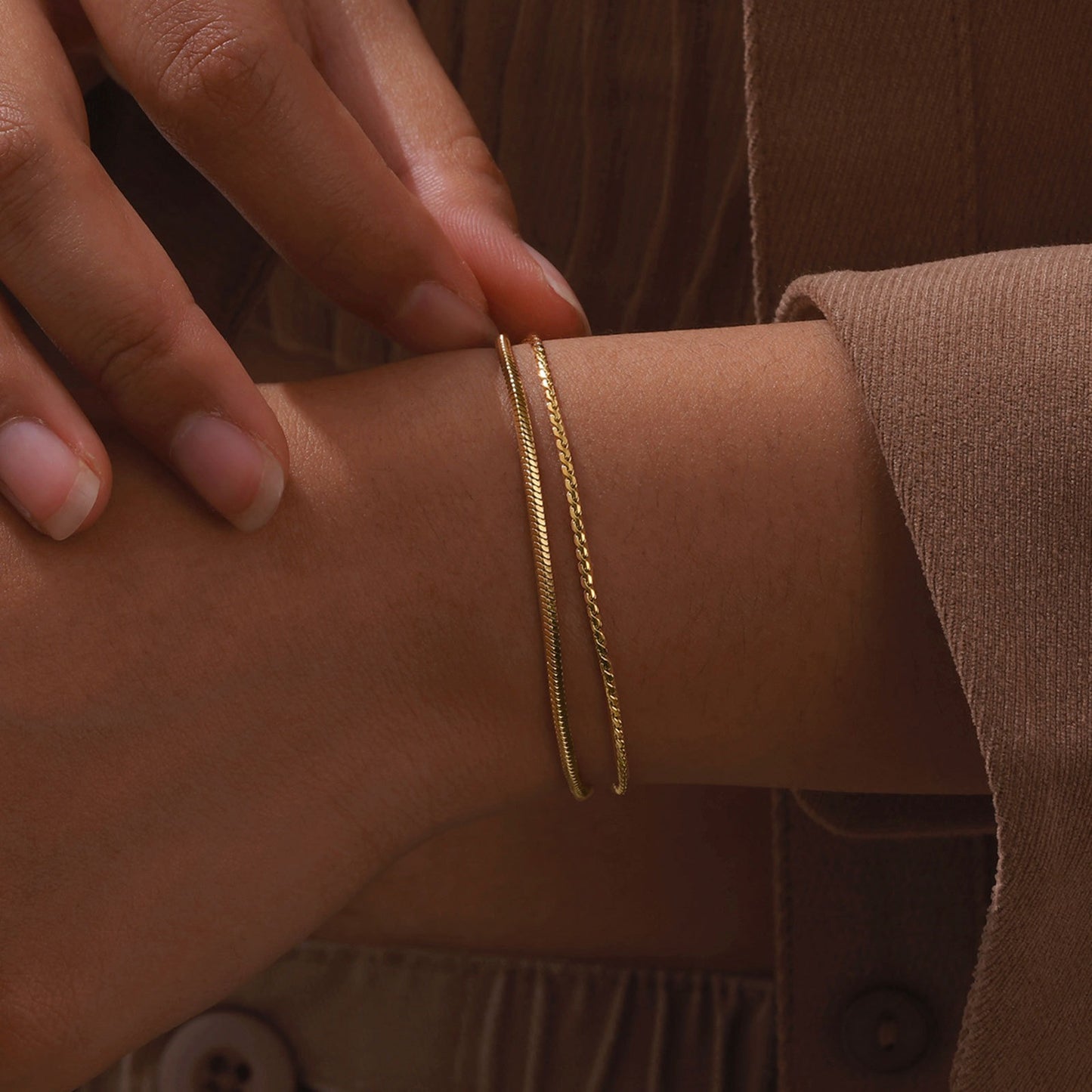Pulsera de acero inoxidable de doble capa con cadena en forma de S para mujer - Joyería apilable de moda BR2102